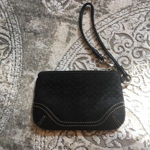 ✅ Coach Corner Zip Wristlet Wallet Clutch